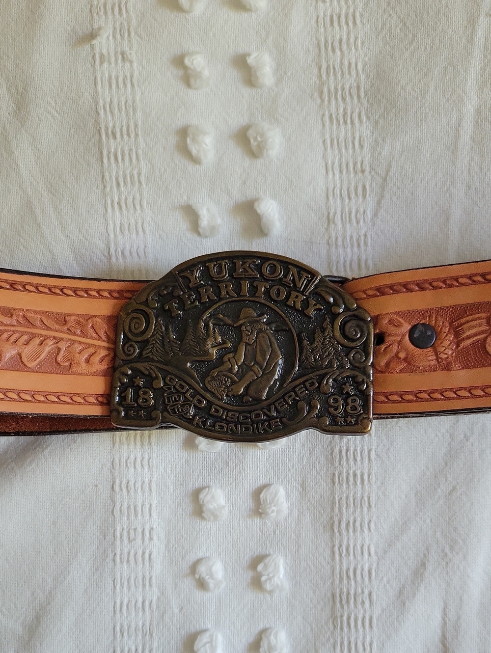Retro Tooled Leather Belt Metal Yukon Gold Rush Buckle Western Cowboy 34-39"